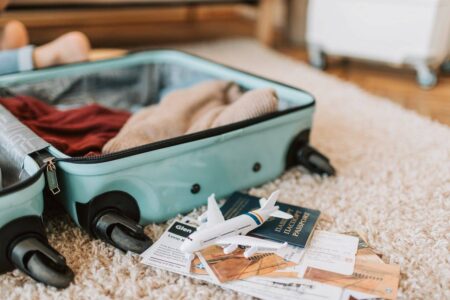 wybór idealnej walizki do bagażu podręcznego